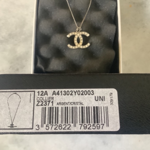CHANEL CC crystal necklace, 16 inch, Authentic - Picture 2 of 10
